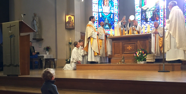 Frères de Saint-Jean en charge de la Paroisse Sainte-Cécile à Boulogne-Billancourt