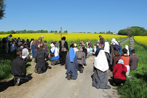 freres_saint_jean_pellevoisin5 Retraites à Pellevoisin avec les Frères de Saint-Jean
