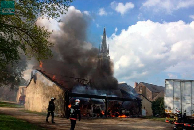 freres_saint_jean_incendie_notre_dame_du_chene1 Incendie à Notre-Dame-du-Chêne