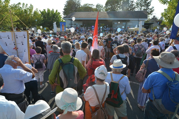 freres_saint_jean_mdemarie le M de Marie à Pellevoisin