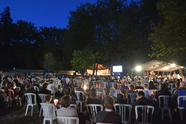 freres_saint_jean_mdemarie le M de Marie à Pellevoisin