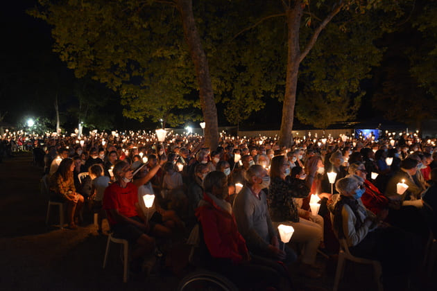 freres_saint_jean_mdemarie le M de Marie à Pellevoisin