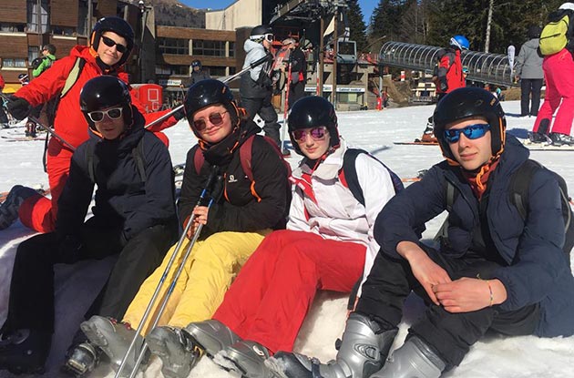 freres_saint_jean_camp_ski_4 Camp ski à Murat avec les Frères de Saint-Jean