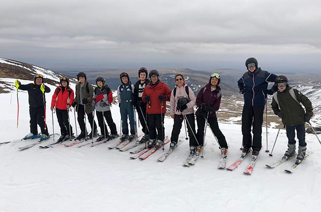 freres_saint_jean_camp_ski_5 Camp ski à Murat avec les Frères de Saint-Jean