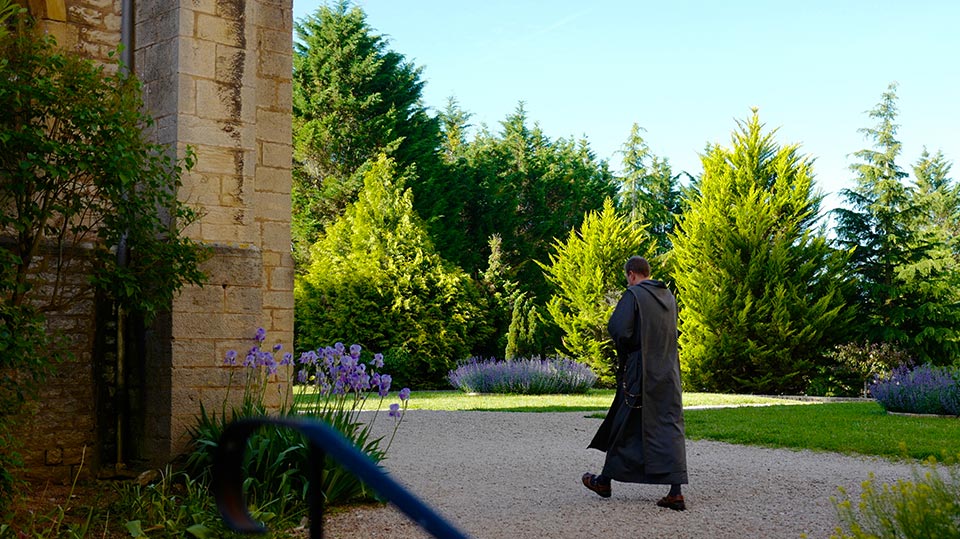 freres_saint_jean@sabine_de_rozieres2 donner,legs,donnation,donnations,donation,assurance,vie,frères,de,Saint-Jean,saint,Jean,communaute,Comunauté,St,Congrégation,Petits,Gris,moine,moines,regligieux,testament,patrimoine,leguer,don,dons,legue,lègue,léguer,leg,donations,assurance-vie,avantages,fiscaux,bénéficiaire,réduction,impot,impôts